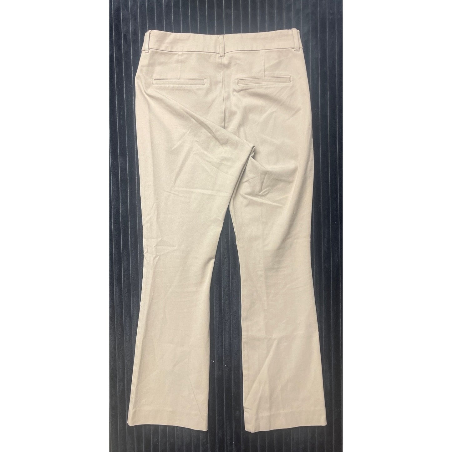 Old Navy Women's High Rise Flare Pants Sz 6 Nude Secret Smooth Pockets