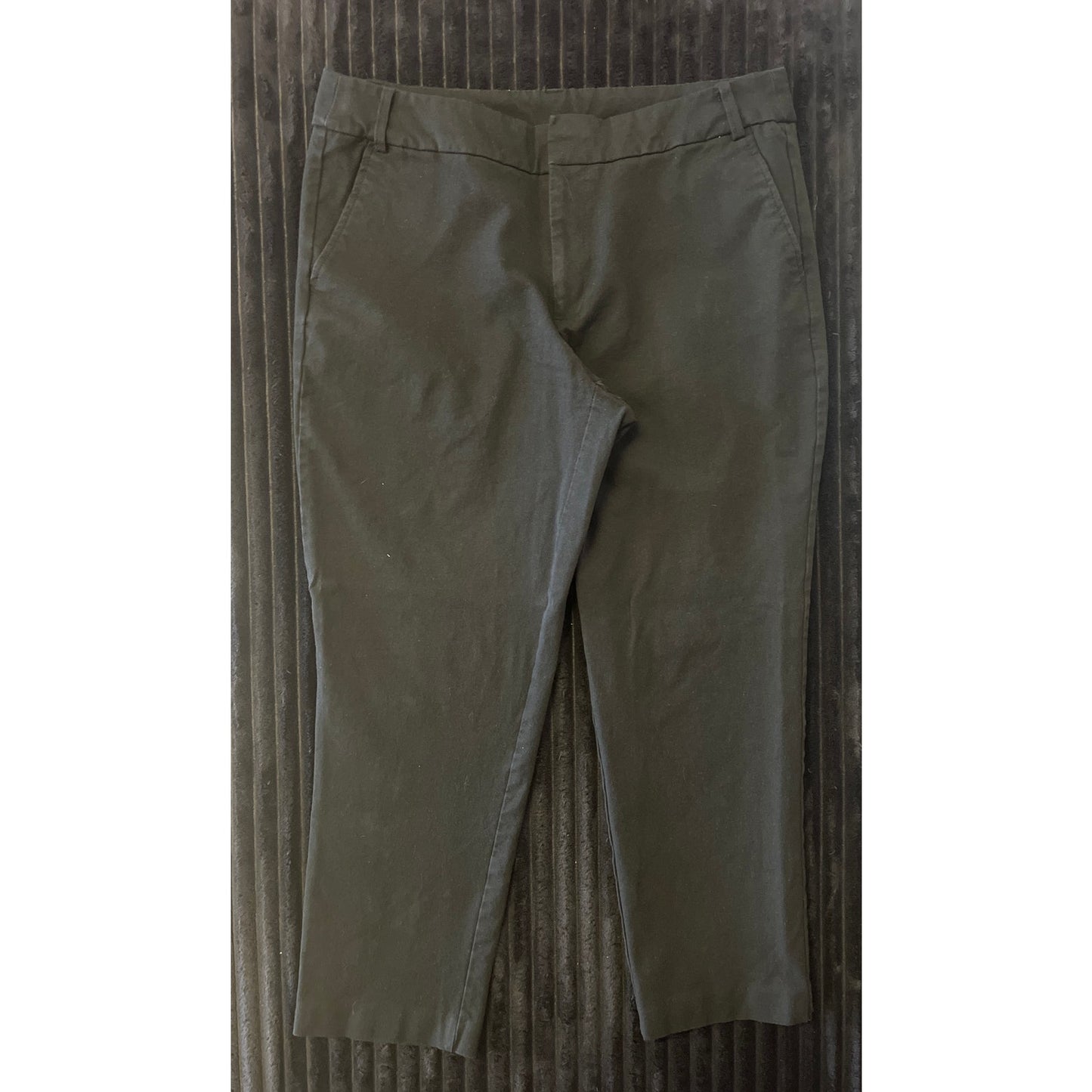 Time and Tru Women’s Black Dress Pants Size 12 Clasp Zipper Closure