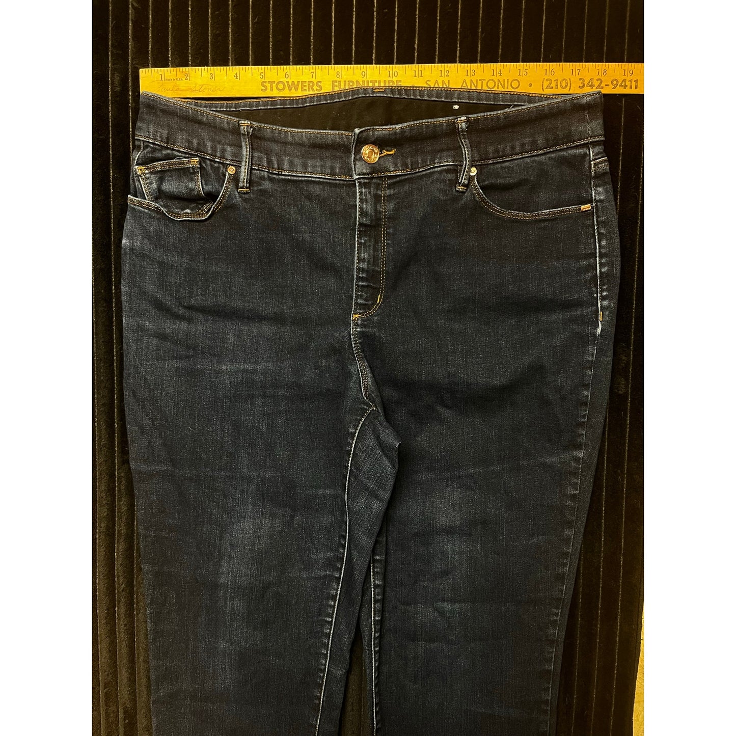 Chico's Platinum Jeans Women's Size 2.5R US 14 Blue Dark Wash Stretch Pockets