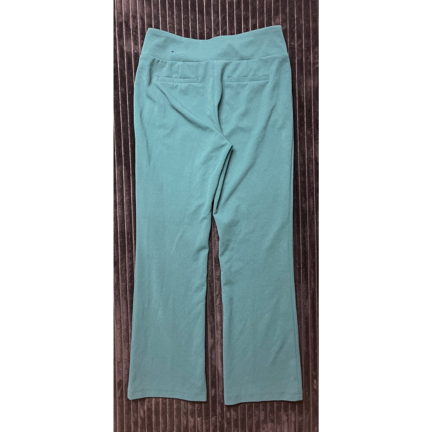 SOHO Apparel Women's Green Wide Leg Dress Pants Size Medium Gold Zipper Pockets