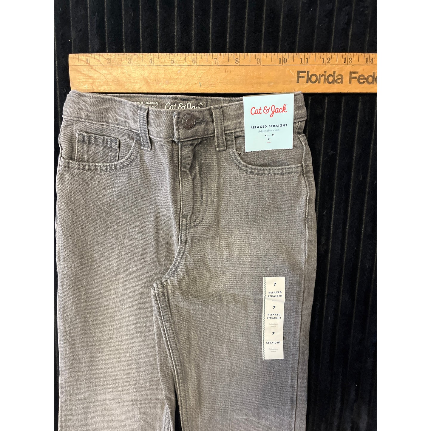 Cat & Jack Boys' Relaxed Straight Soft Grey NWT Jeans Durable Size 7