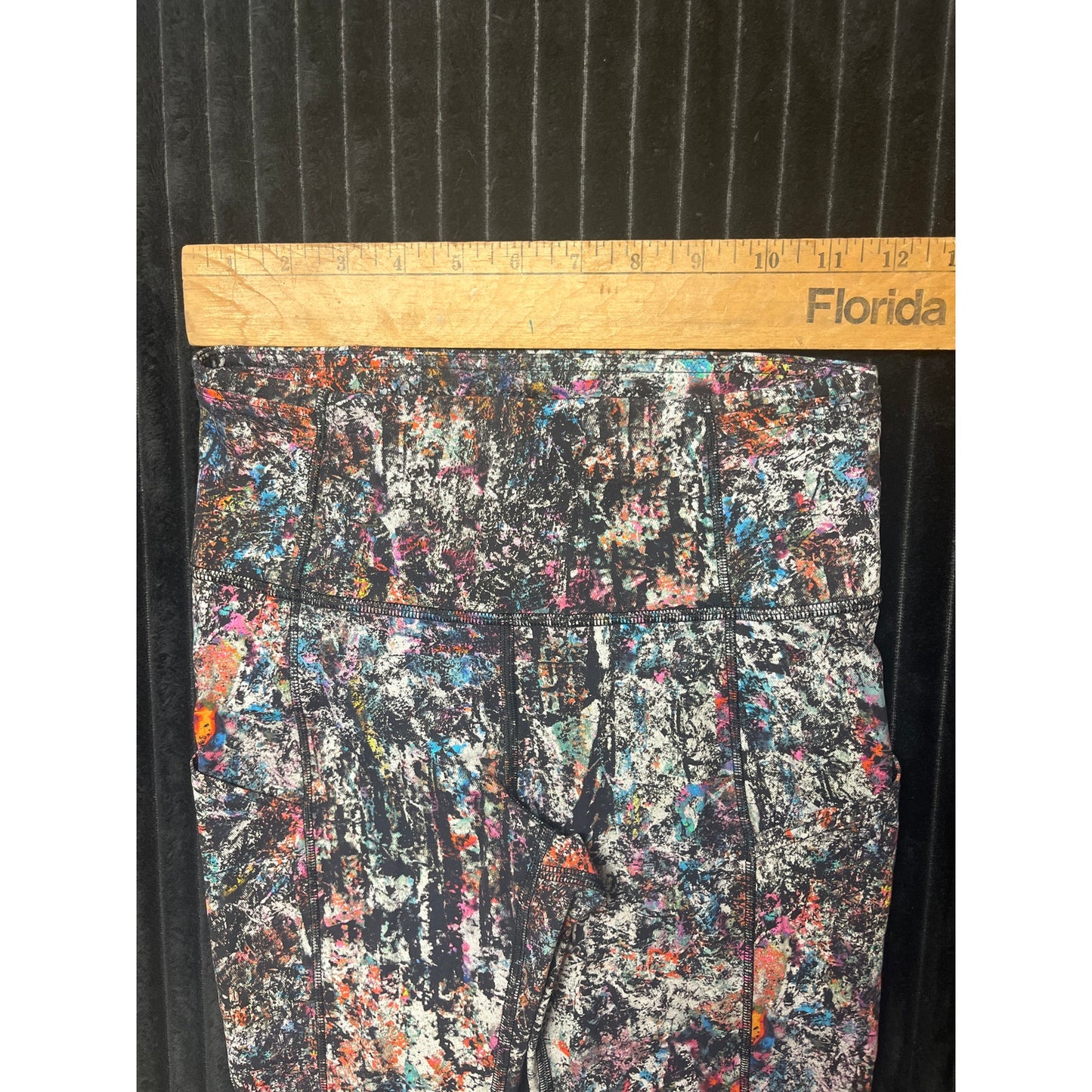 Lululemon Fast and Free Tight 11" 25" Size 4 Vitalize Multicolor