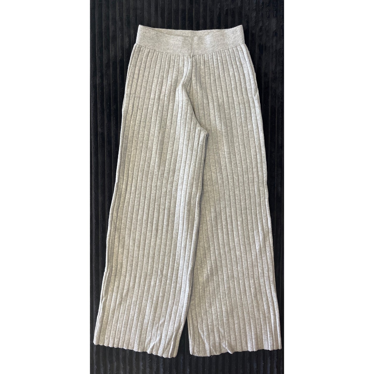 Sincerely Jules Beige Sweater Pant Set Wide Leg Size Medium