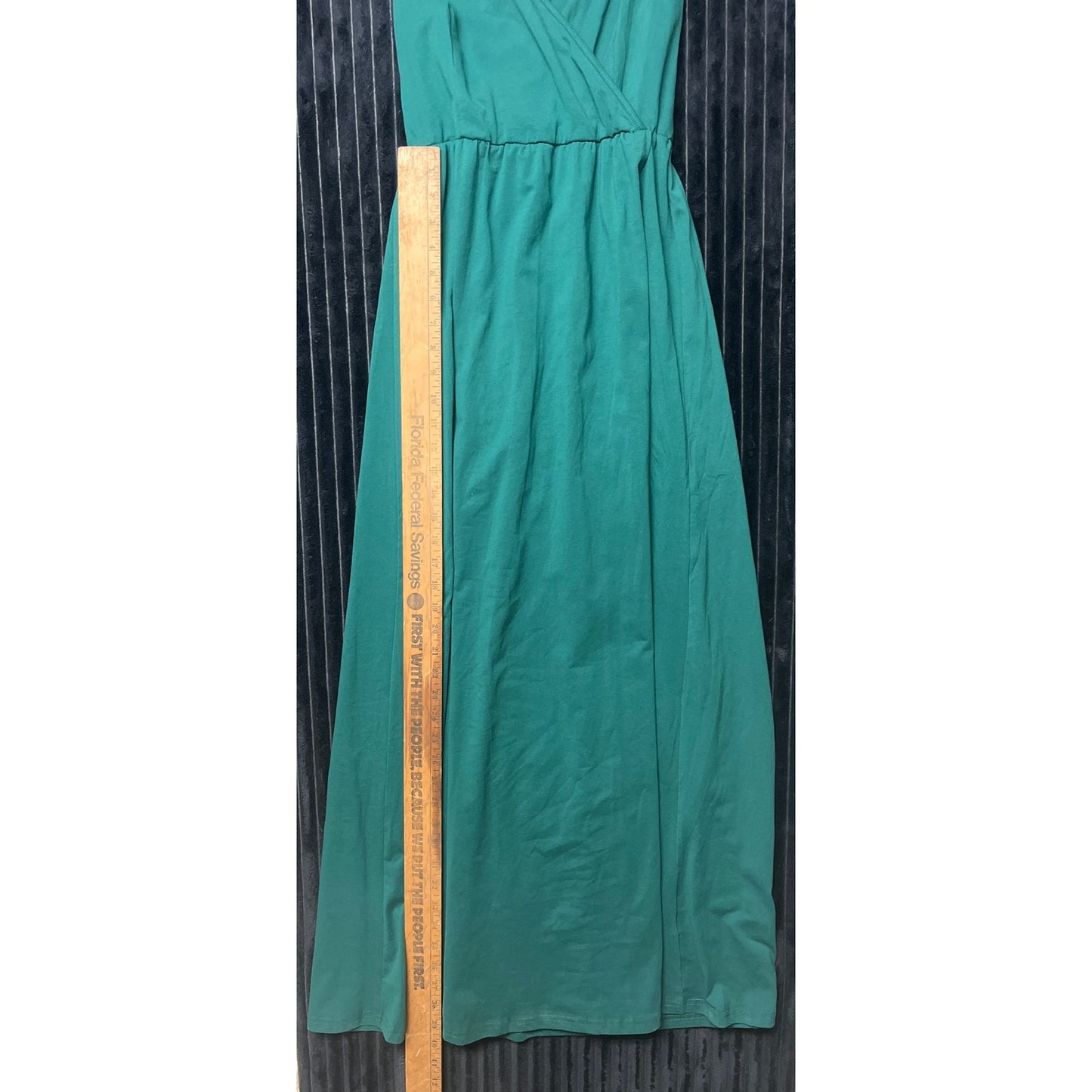 Amazon Women’s Long Green Dress Cross Front & Back Size Medium