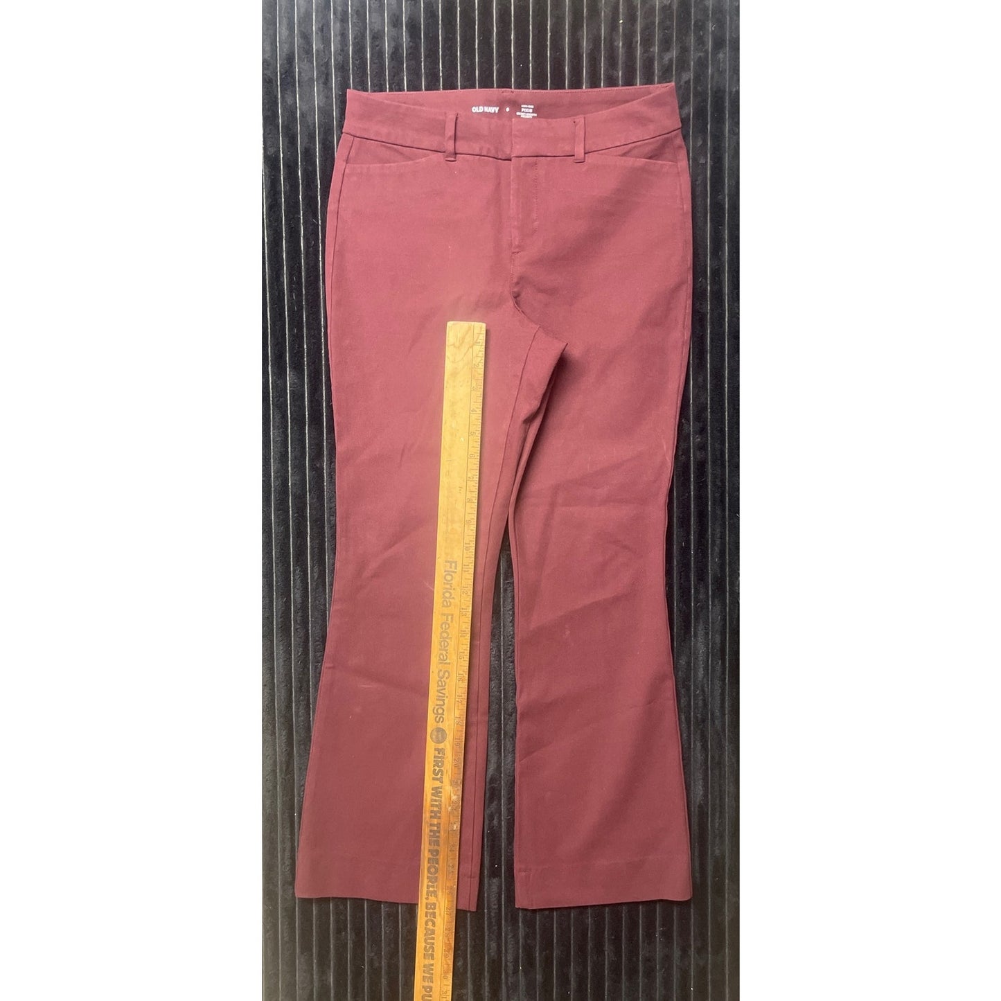 Old Navy Women's High Rise Pixie Pants Sz 6 Maroon Secret Smooth Pockets