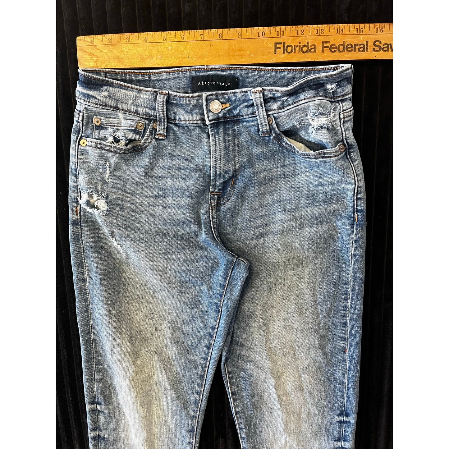 Aeropostale Mens Distressed 28x30 Medium Wash Athletic Straight Jeans