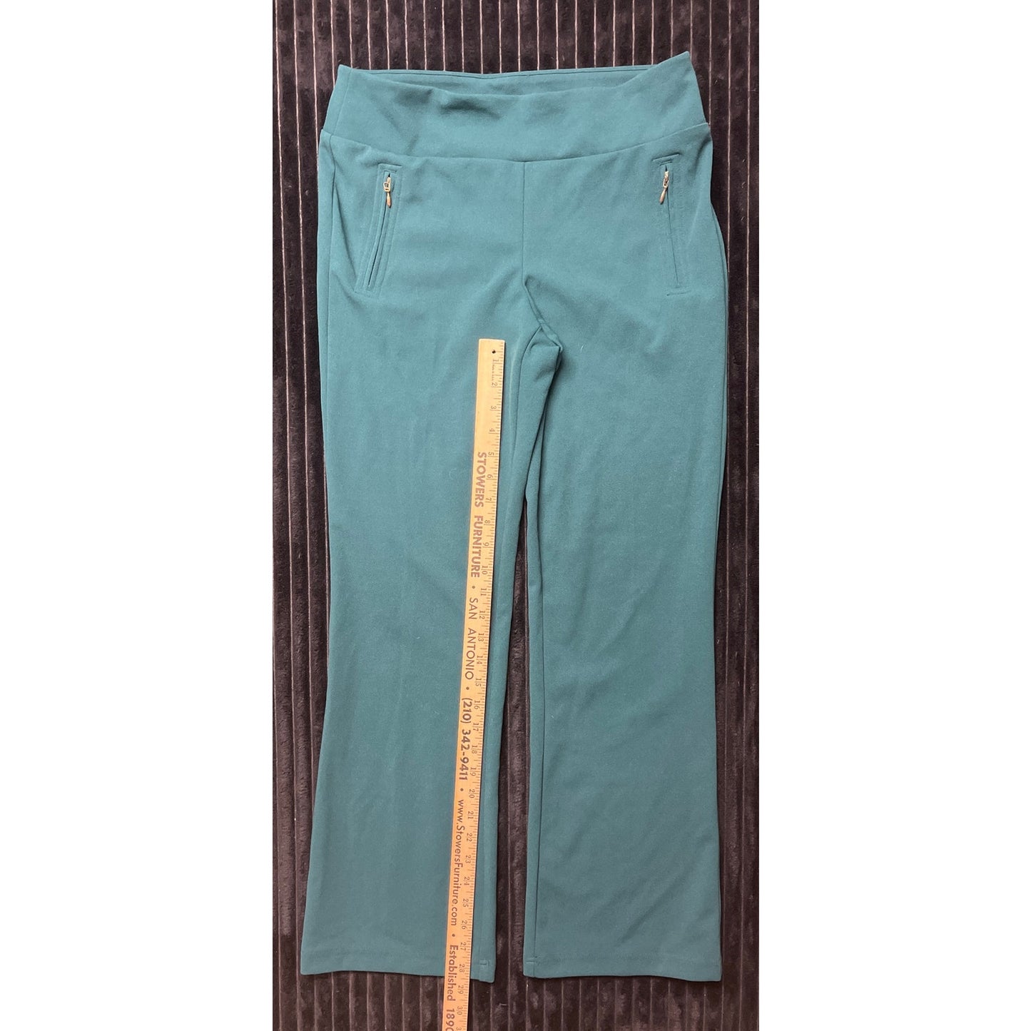 SOHO Apparel Women's Green Wide Leg Dress Pants Size Medium Gold Zipper Pockets
