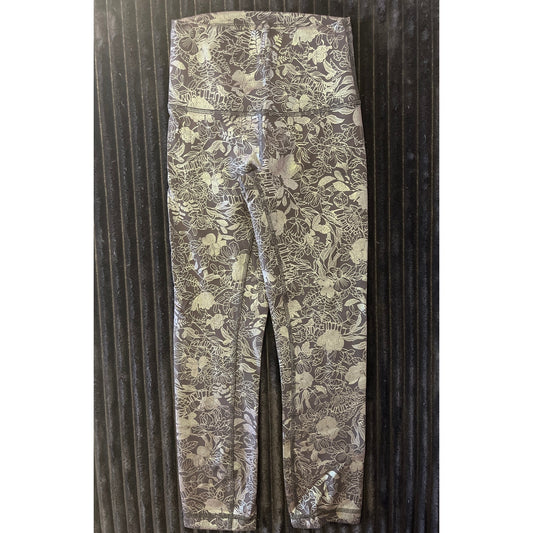 Womens Lululemon Leggings Size 2 Gold and Black Metal Pattern