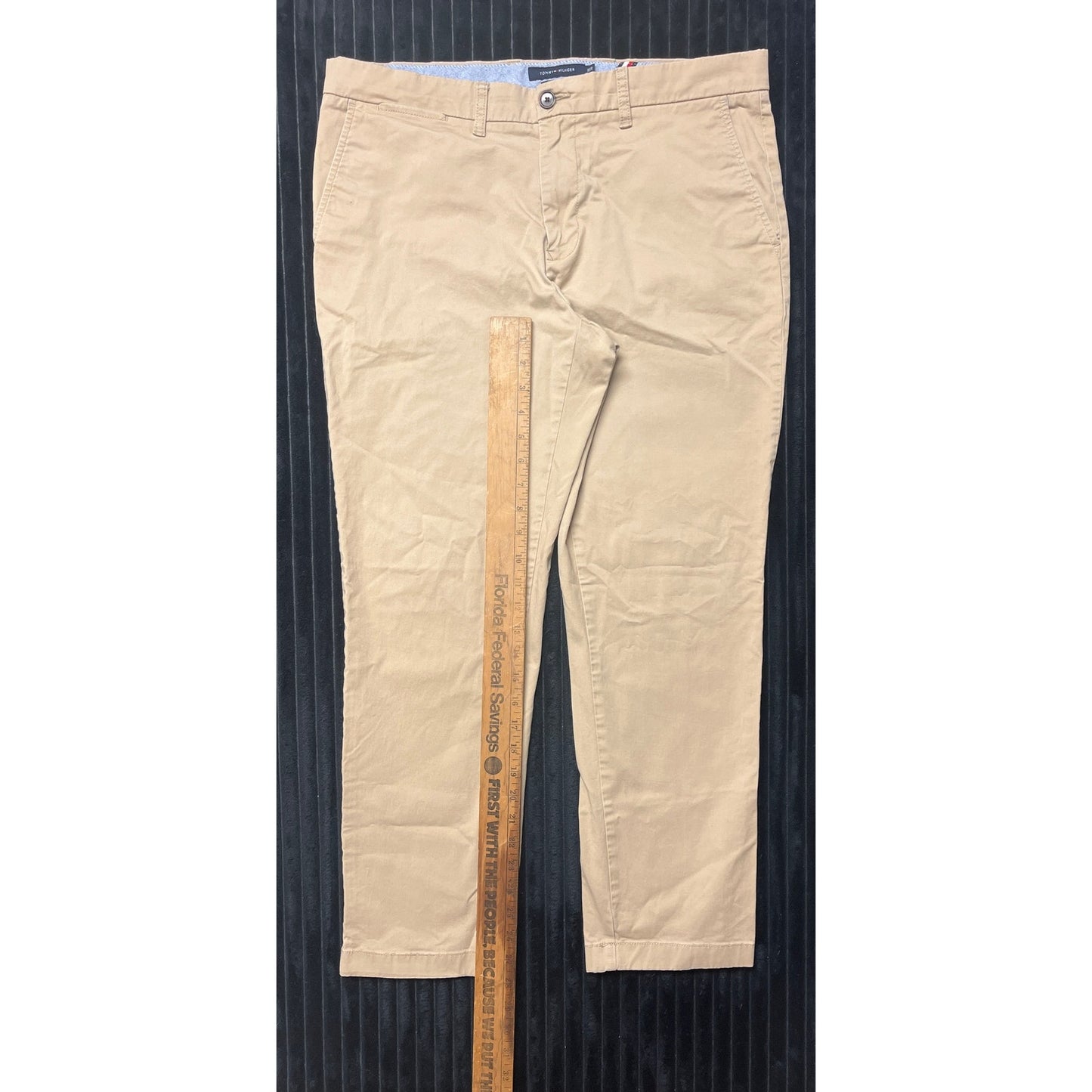 Tommy Hilfiger Men's Chino Style Pants Size 36x30