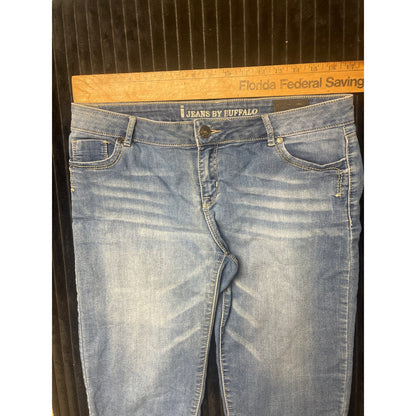 Buffalo David Bitton Women's Mid Rise Samuella Bermuda Denim Shorts