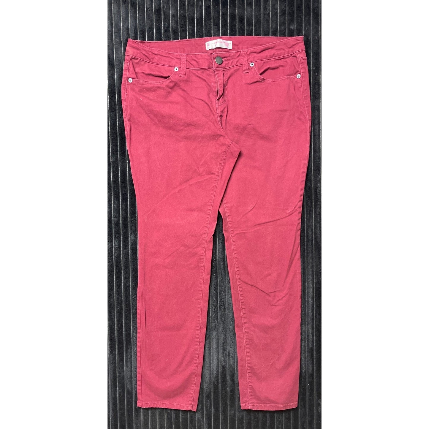 No Boundaries Women's Maroon Skinny Jeans Size 15 Stretchy Soft Denim Pants