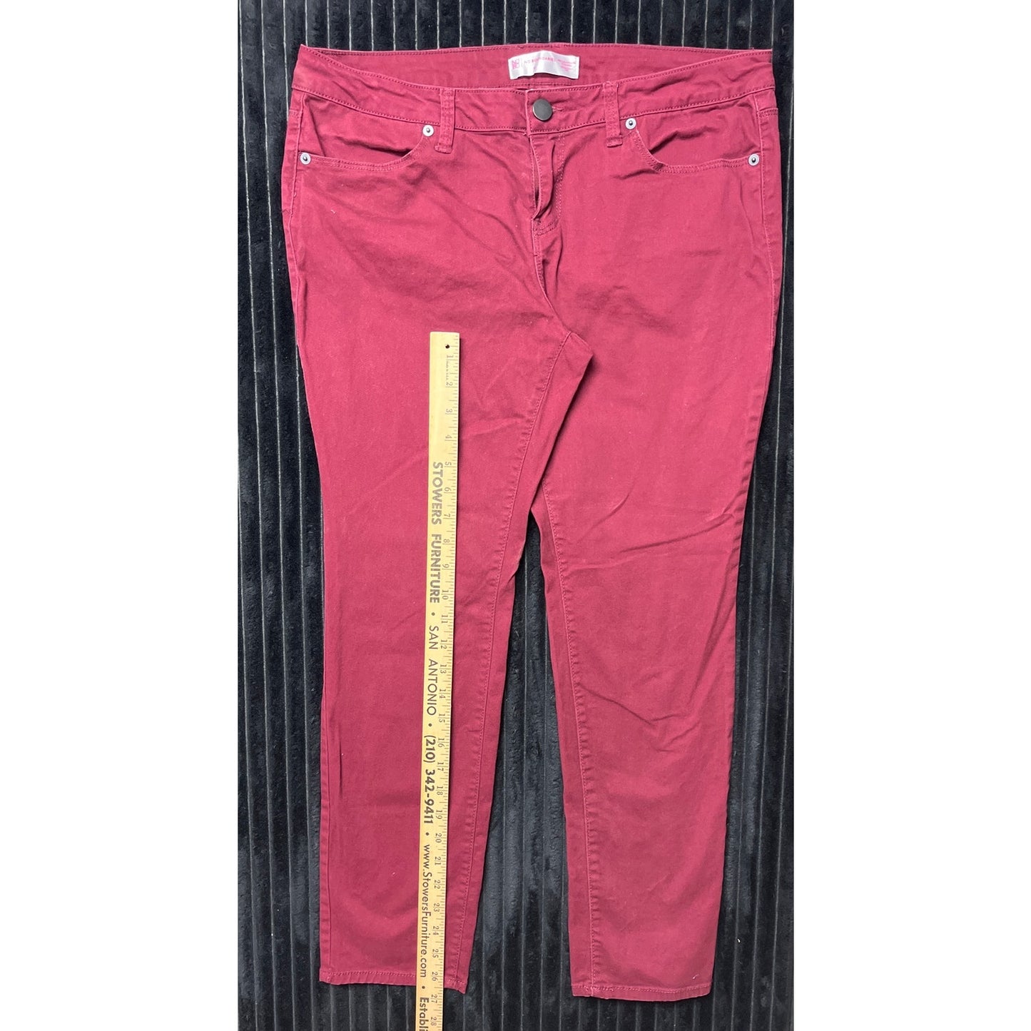 No Boundaries Women's Maroon Skinny Jeans Size 15 Stretchy Soft Denim Pants